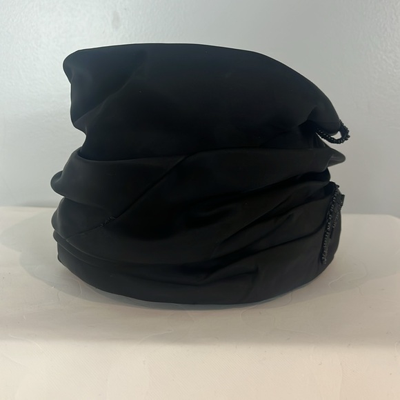 Gertz Long Island Vintage Black 1960s Woman’s Hat - Picture 5 of 14